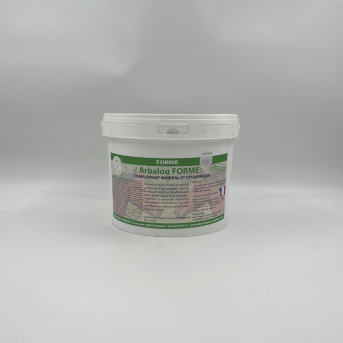 CMV pour chevaux avec ration déficitaire en vitamines et minéraux - La boutique de l'Arbalou